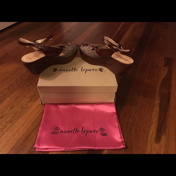 Nanette Lepore Wedges - Picture 6 of 8